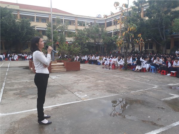 2018-01-29 TUYÊN TRUYỀN ATGT VÀ Y TẾ
